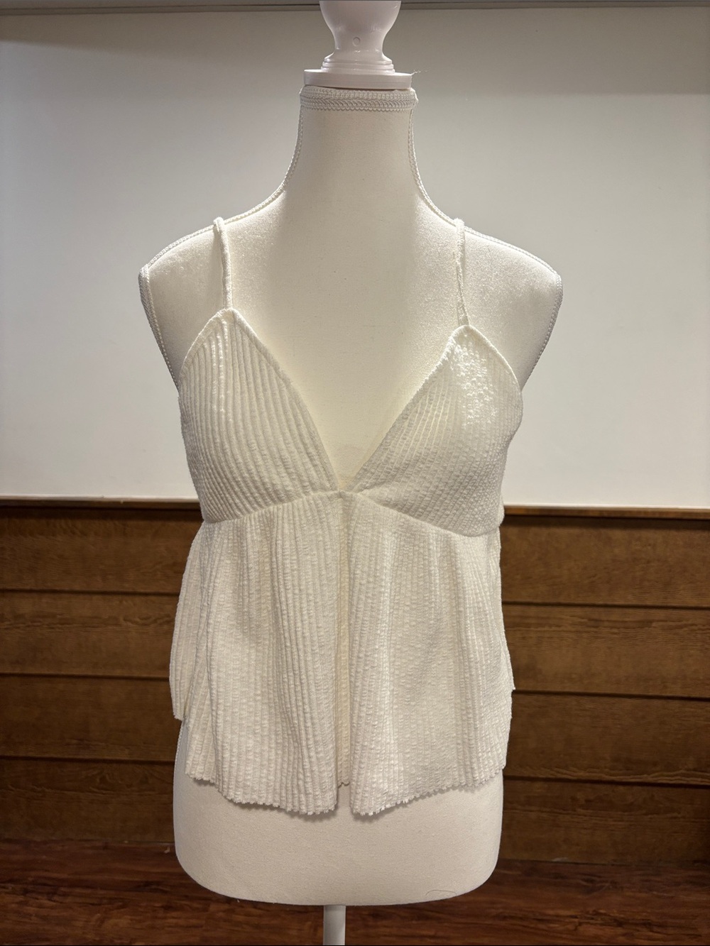 Women's White Textured Spaghetti Strap Cami Top